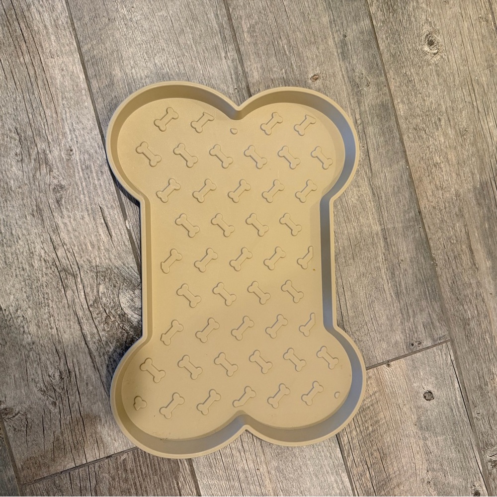 Bone-Shaped Dog Feeding Mat - Tan
